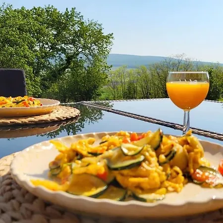 Sol Antemuralis Vendeghaz 펜션 *